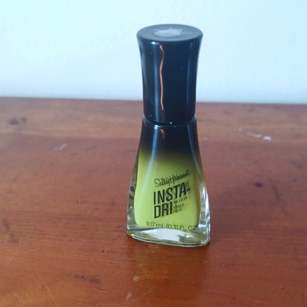 New Sally Hanson  Insta-dri nail polish